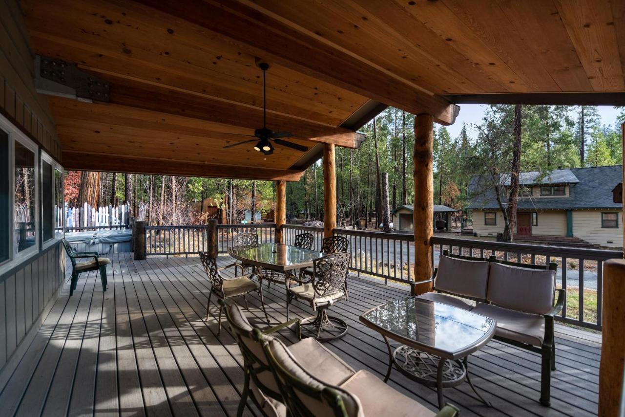 Starlight Lodge Yosemite West Exterior photo