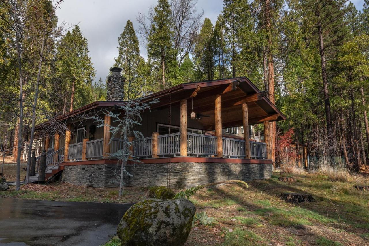 Starlight Lodge Yosemite West Exterior photo